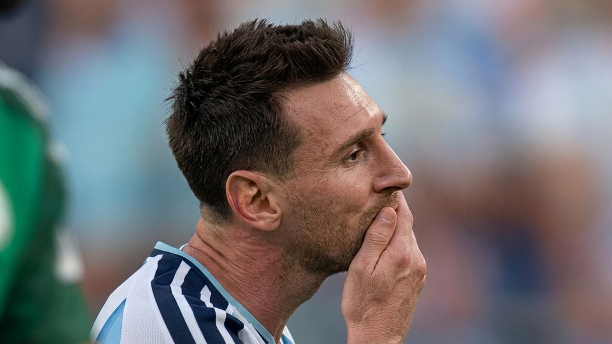 Lionel Messi reveló el motivo de sus lágrimas tras su primer gol frente a Argelia: qué dijo