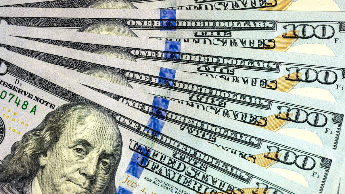 El dólar oficial se mantiene en máximos del año y todos los paralelos ya están por encima de los 1.500