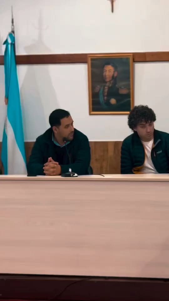 Una visita que proyecta el futuro de Virasoro. 
Hoy recibimos en el Honorable Concejo Deliberante la visita del CEO de Cambium Timber, Pablo Boldoma Jones, empresa que próximamente se instalará en nuestra ciudad, generando nuevas oportunidades de inversión, desarrollo y empleo para los vecinos de Go…