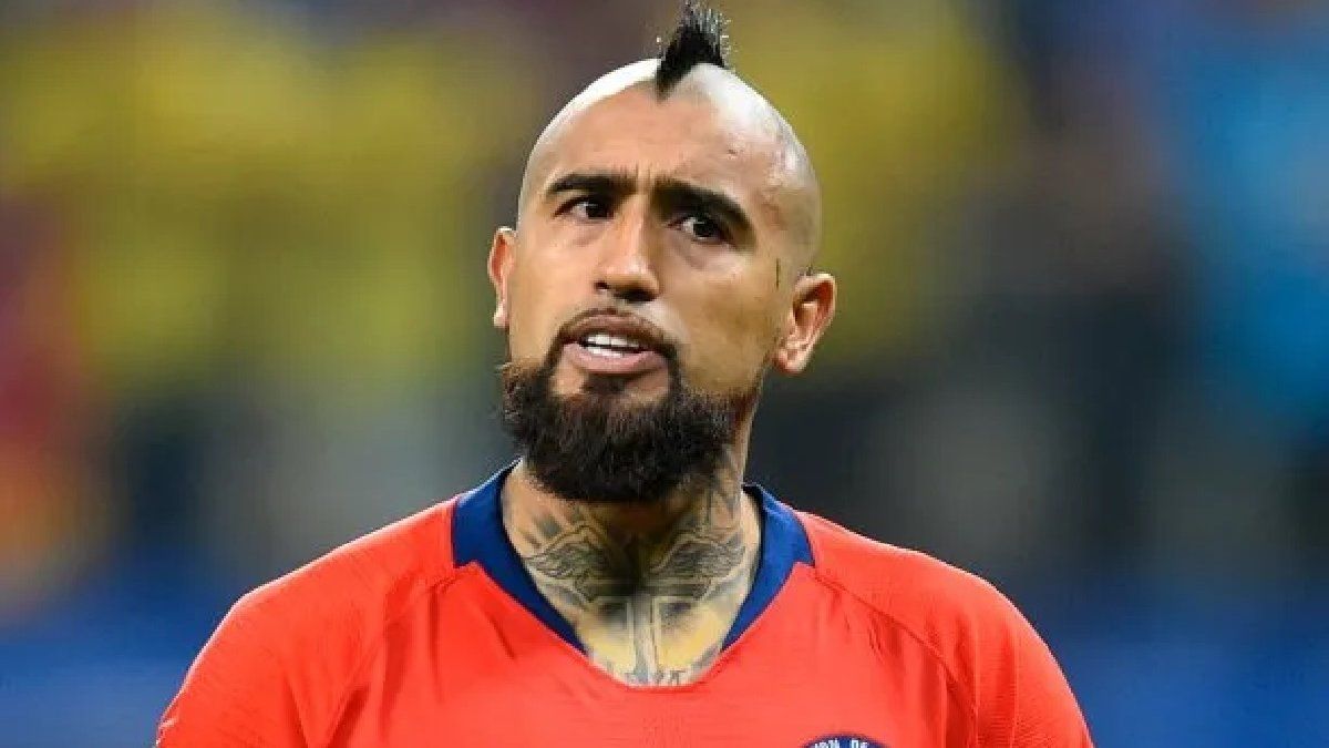 Arturo Vidal se rindió ante Messi, pero lanzó una crítica para la Selección Argentina: Juega solo
