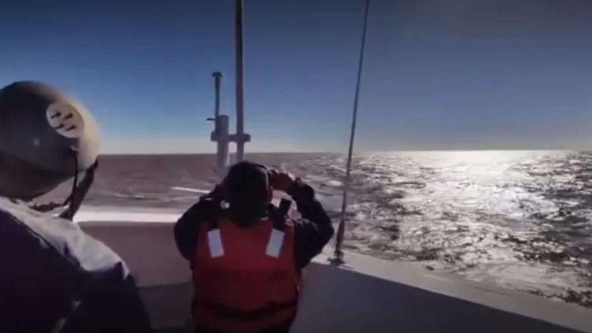 Intensa búsqueda de cinco pescadores desaparecidos tras una salida en lancha en el Río de la Plata