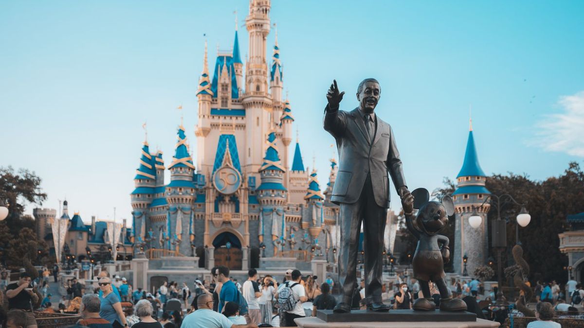 De cuánto es la fortuna de Abigail Disney, la heredera más polémica de Walt Disney
