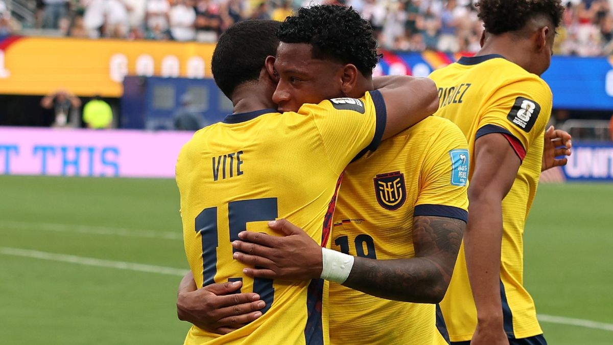 Ecuador hizo historia ante Alemania y pasó a 16avos, mientras que Costa de Marfil clasificó frente a Curazao en el grupo E