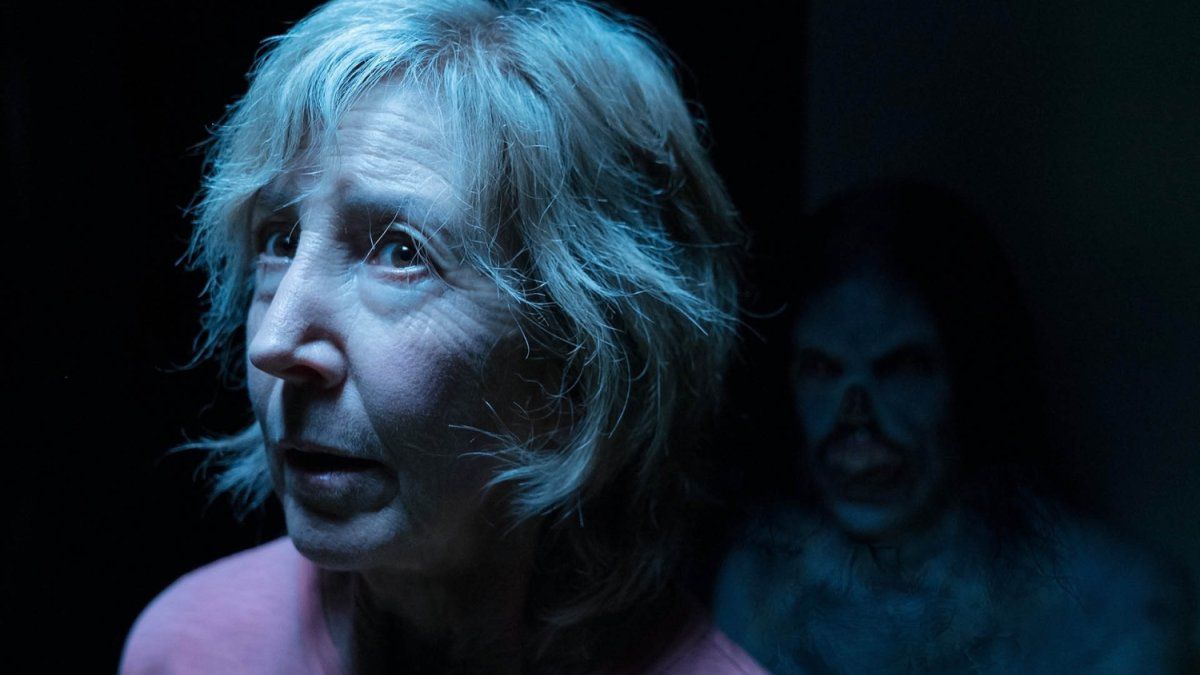 Netflix estrenó una terrorífica película que rompió récords en el cine y promete no dejarte dormir en la noche