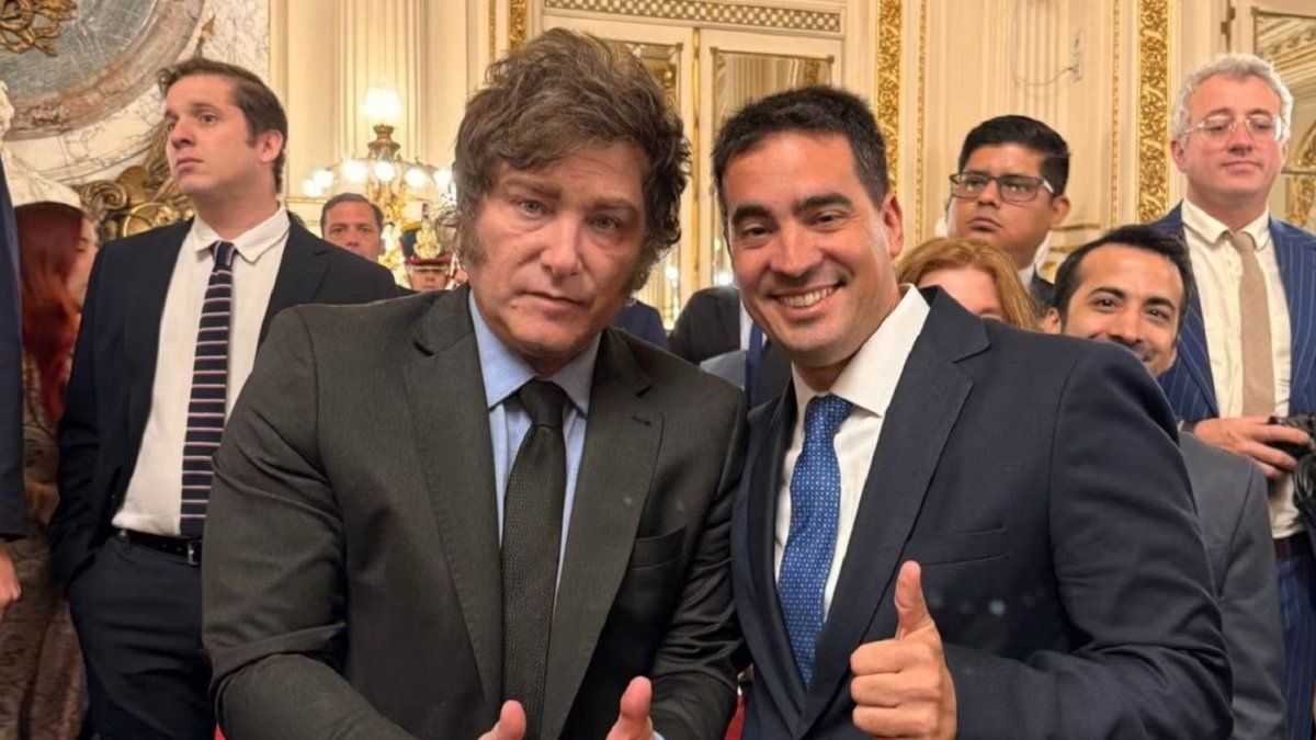 Los polémicos intercambios de tuits entre Javier Milei y Adrián Ravier: Carece de velocidad mental