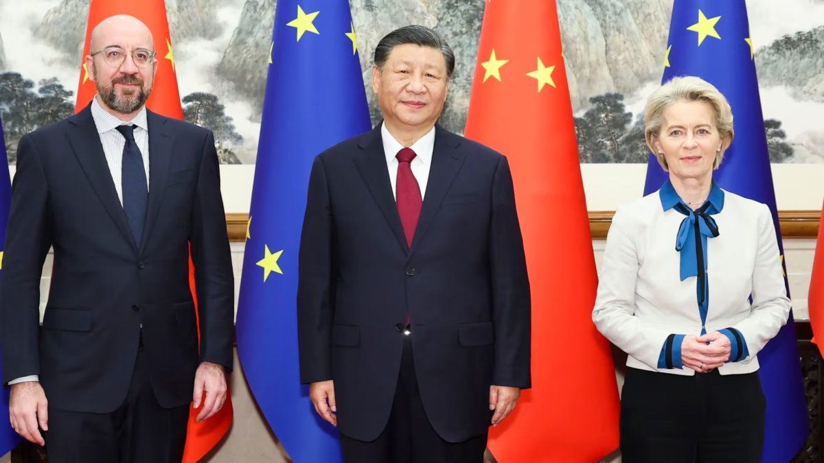China y la Unión Europea buscan evitar una guerra comercial con un nuevo acuerdo
