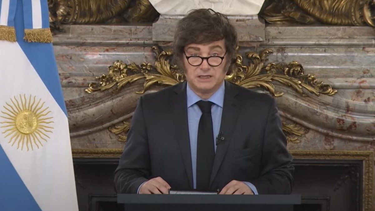 Mientras el Gobierno promete una agenda financiera para el Congreso, aparecen los primeros rechazos a su adelanto de Presupuesto