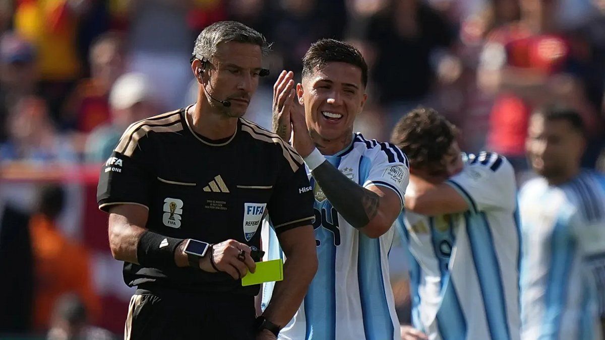 El árbitro esloveno Slavko Vincic anunció su retiro tras la final entre Argentina y España del Mundial 2026