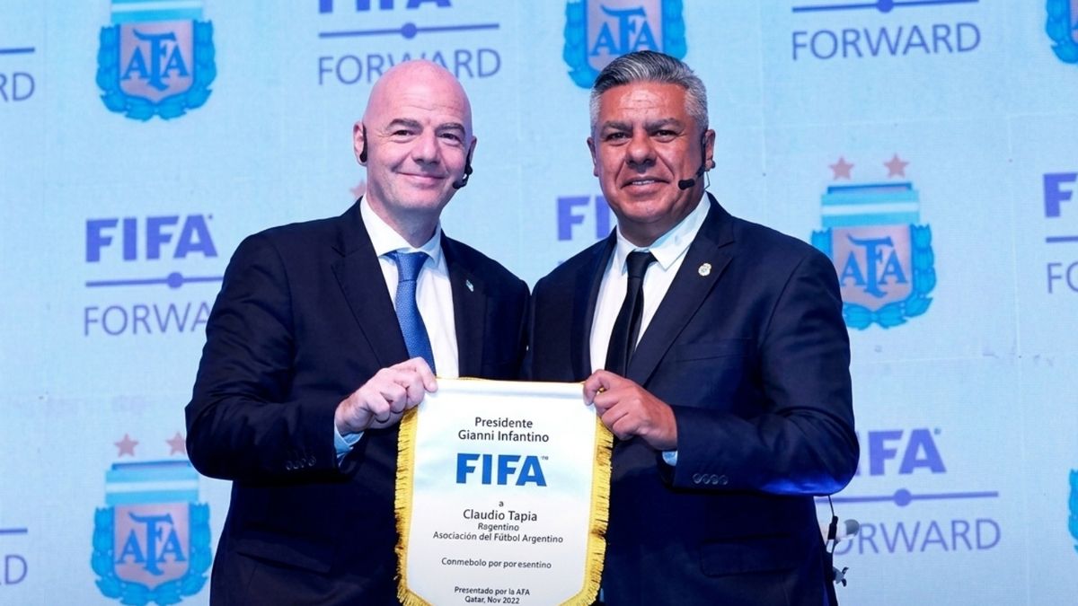 La AFA respaldó a Gianni Infantino en medio de la polémica por el plan de privatización del Mundial