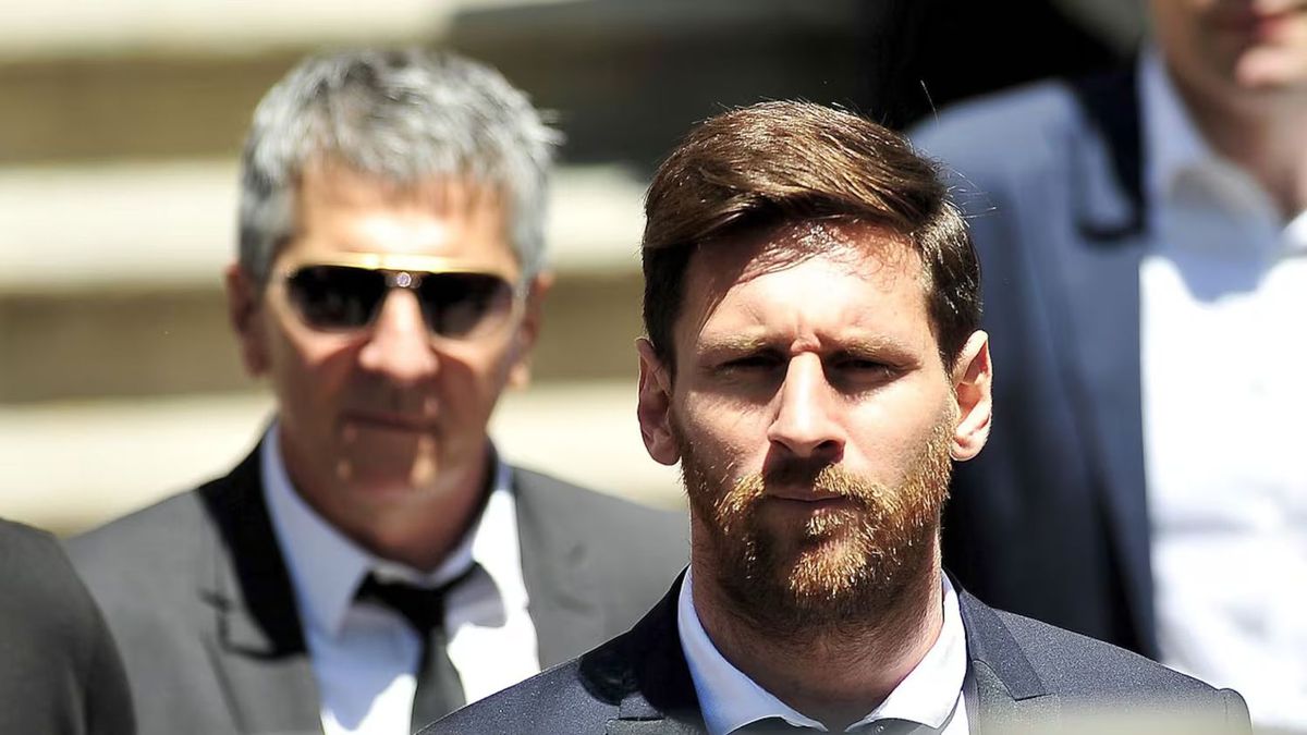 La AFA decretó un minuto de silencio en todas las categorías por la muerte de Jorge Messi
