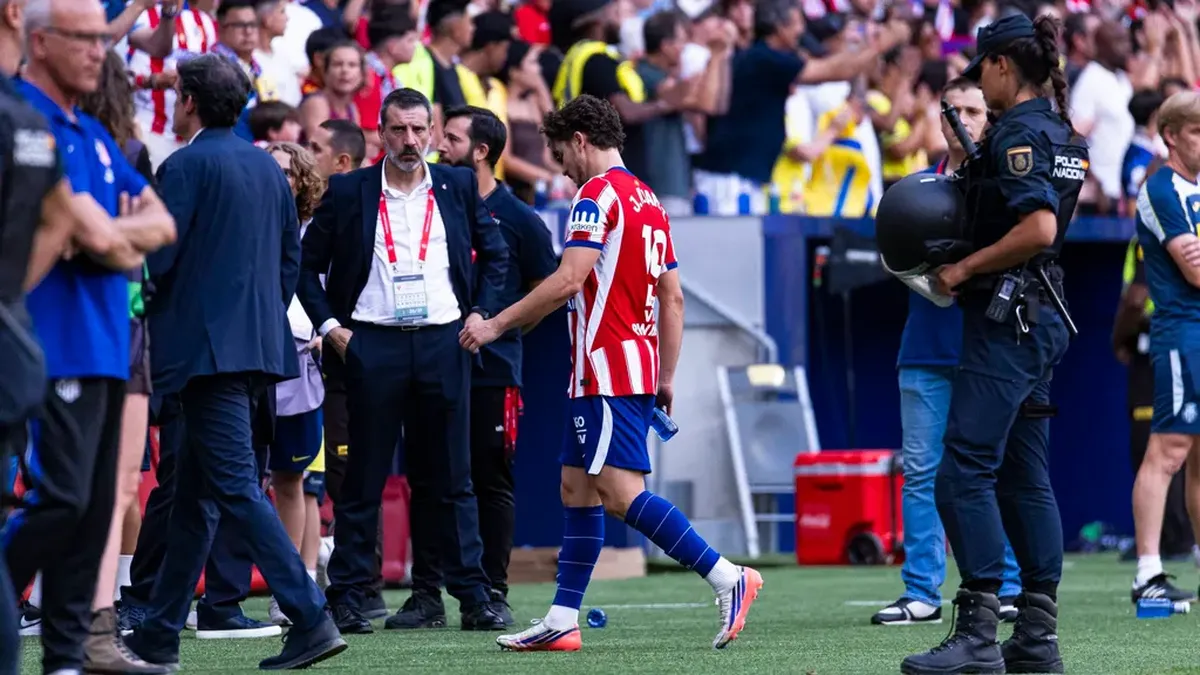 Julián Álvarez se ausentó del entrenamiento y crece la tensión en el Atlético de Madrid
