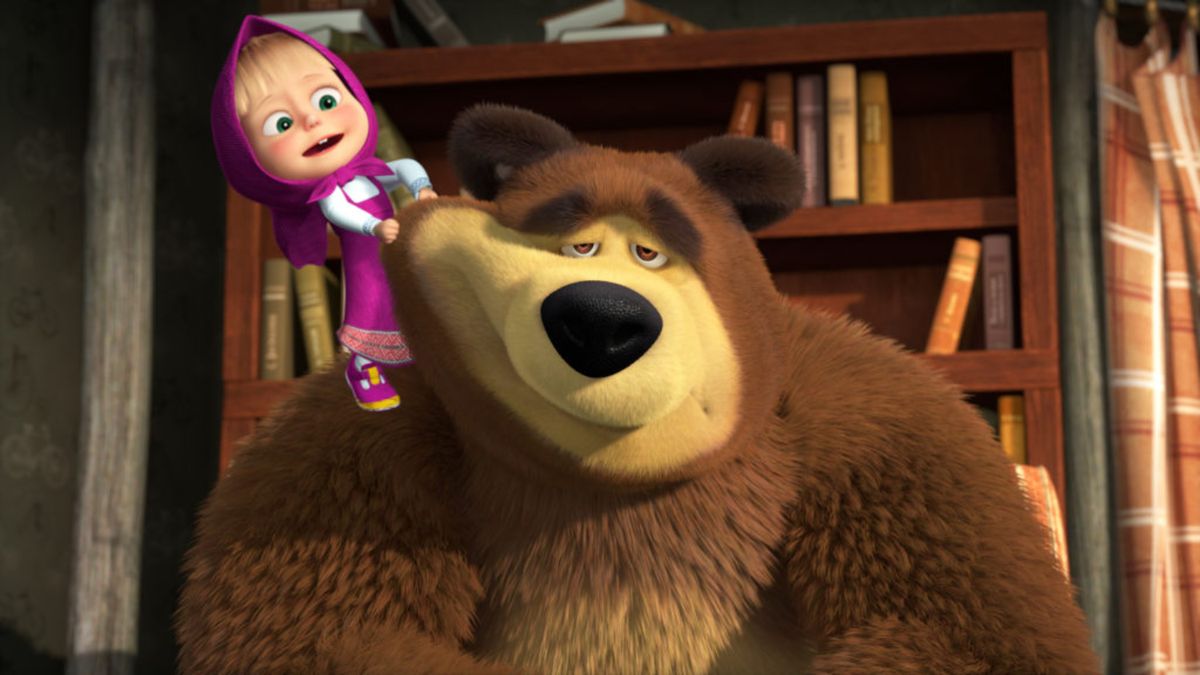 Ucrania sancionó a Masha y el Oso por propaganda de guerra y Rusia salió al cruce