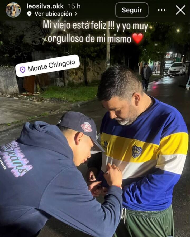 Flores se tomó fotos y firmó camisetas