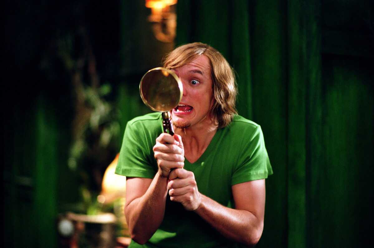 Matthew Lillard como Shaggy en  la película de acción real "Scooby Doo".
