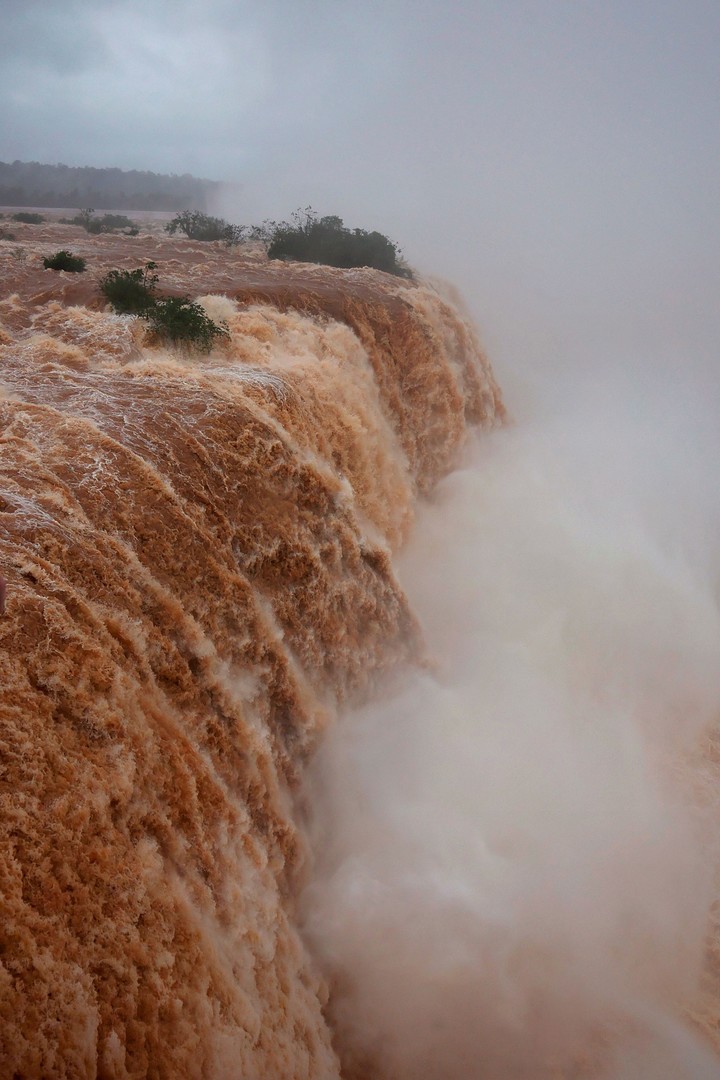 Las Cataratas del Iguazú este martes, en el Parque Nacional de Iguazú, del lado brasileño. Foto EFE
