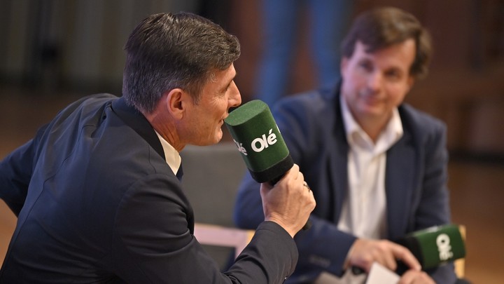 Además de la Fundación, Javier Zanetti habló de fútbol y dijo que Messi debe ganar el Balón de Oro.