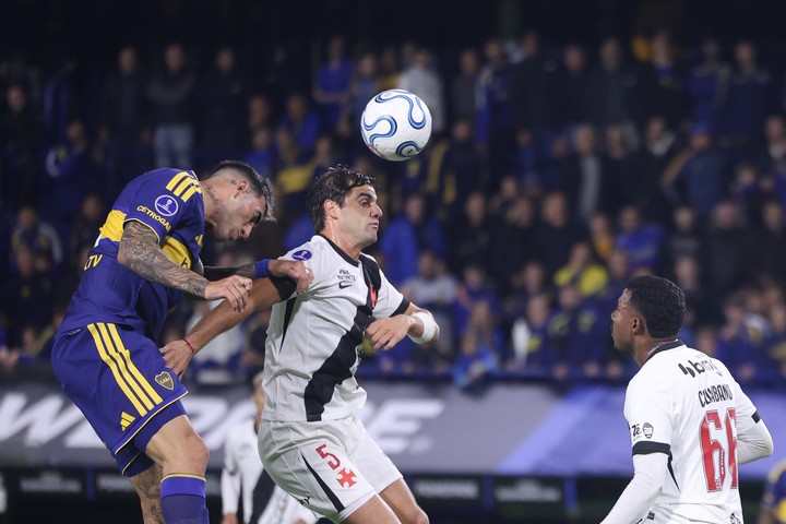 Sosa en acción frente a Boca (EFE/ Juan Ignacio Roncoroni).