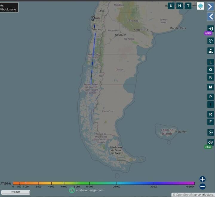 El avión de Thales que viaja a Malvinas, en otro vuelo. Posiblemente el 24 de agosto.