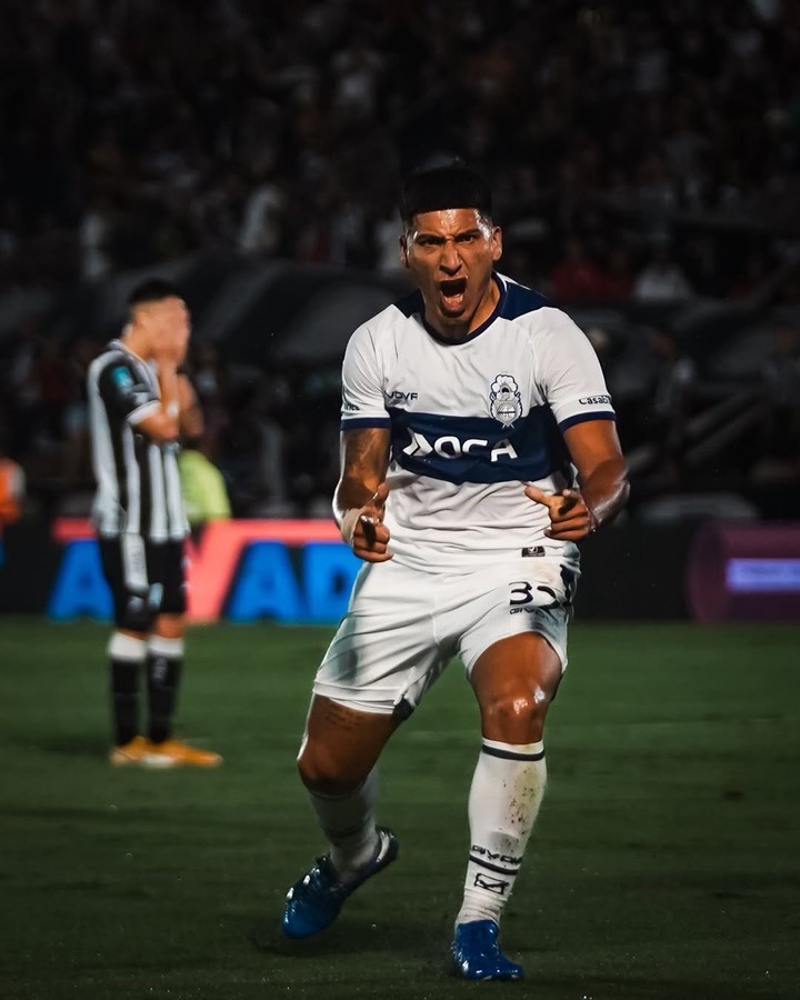 Marcelo Torres volvería al once. (Foto: Prensa Gimnasia).