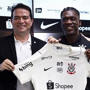 Seedorf fue presentado como DT de Corinthians: "Los jugadores tienen ganas, están heridos y un león herido es peligroso"