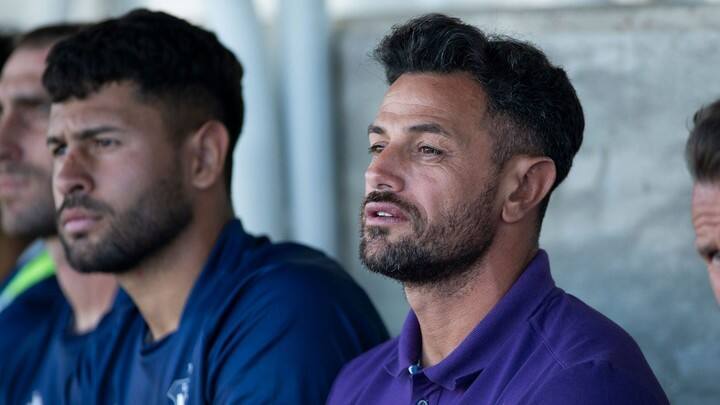 Rodrigo Acosta, técnico de la Reserva de Talleres.